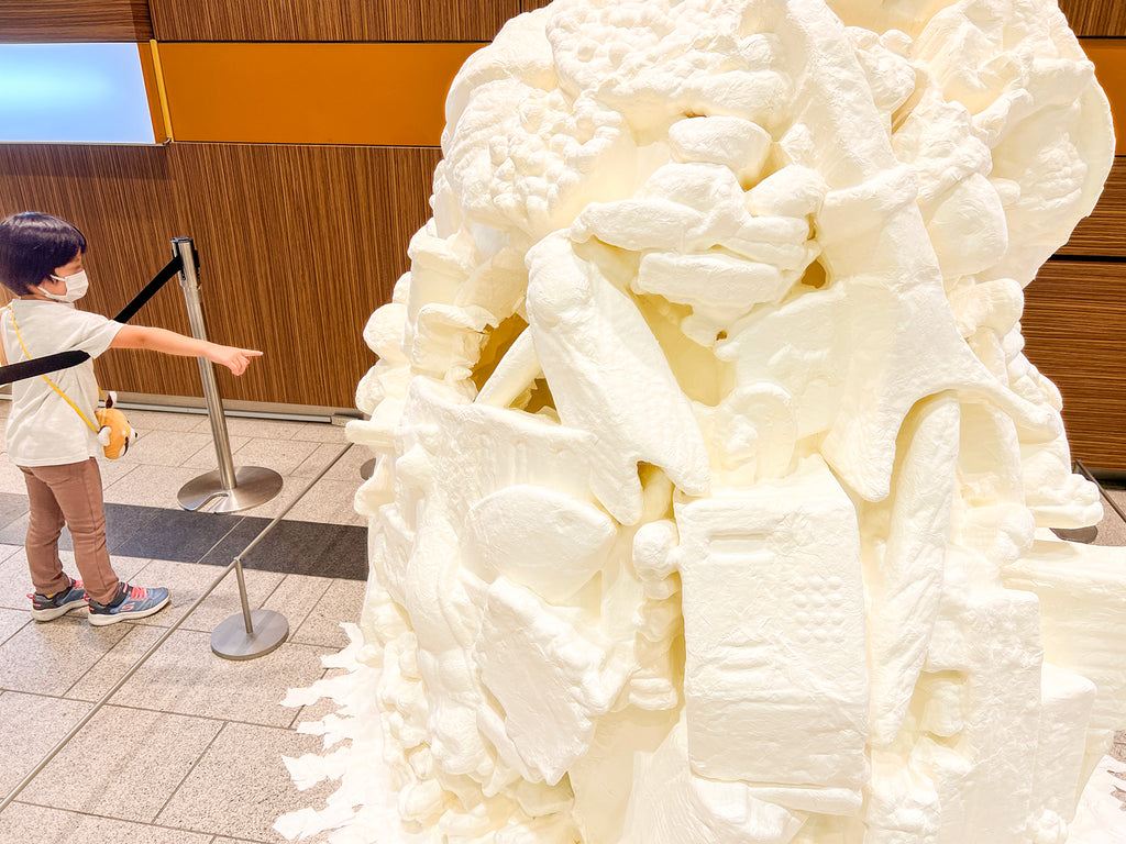 楮紙ロール12匁（未晒）を使ったインスタレーション作品