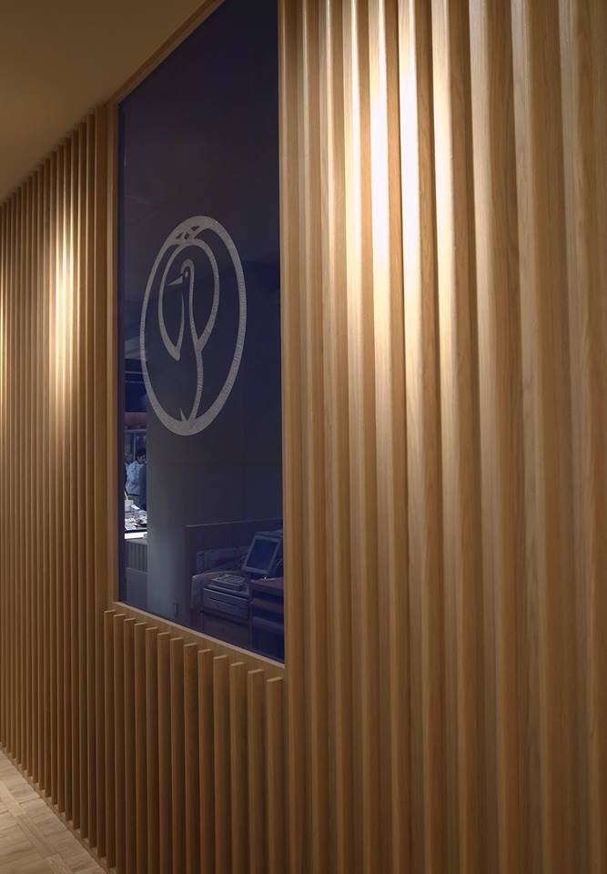 藍染め紙　紺紙を使用した店頭ディスプレイ