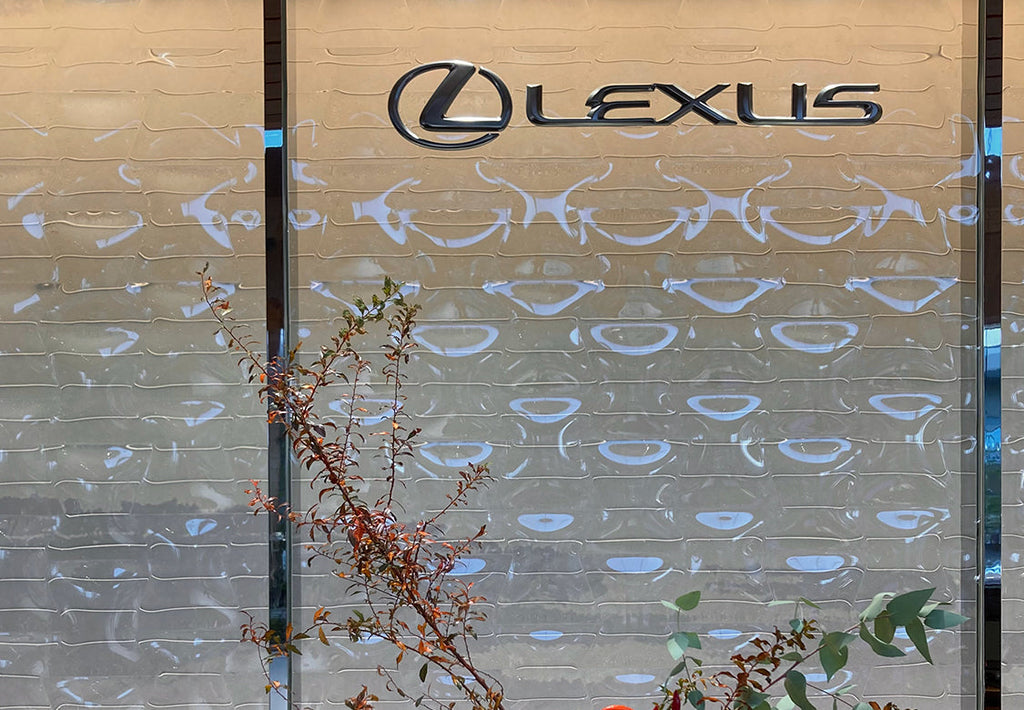 デジタルプリント壁紙を使った店舗内装