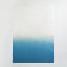 画像をギャラリービューアに読み込む, 藍染め和紙 グラデーション 平版 縦 ＊在庫切れの場合1〜2週間程で納品
