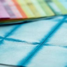 画像をギャラリービューアに読み込む, 手染め和紙 板締め染め 15色セット 小
