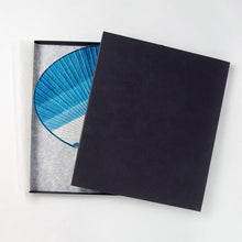 画像をギャラリービューアに読み込む, 藍染め うちわ 段染め 横
