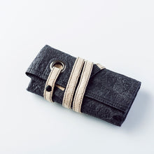 画像をギャラリービューアに読み込む, 紙麻 ロール型小物入れ 黒xベージュ（280×230mm）＊在庫限りで廃盤
